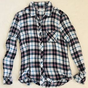 beach lunch lounge plaid button down shirt